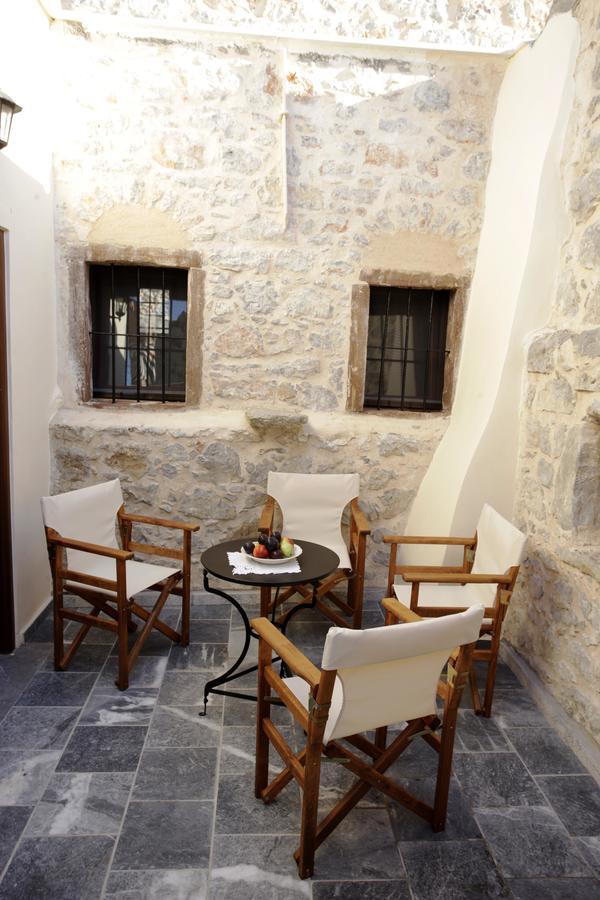 Traditional Hotel Ianthe Vessa Екстер'єр фото