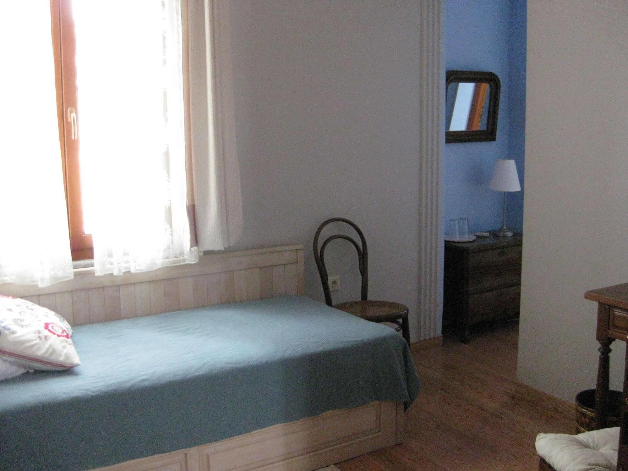 Traditional Hotel Ianthe Vessa Екстер'єр фото