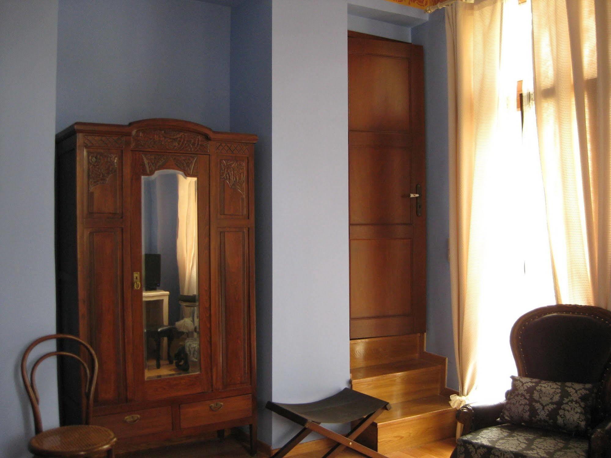 Traditional Hotel Ianthe Vessa Екстер'єр фото