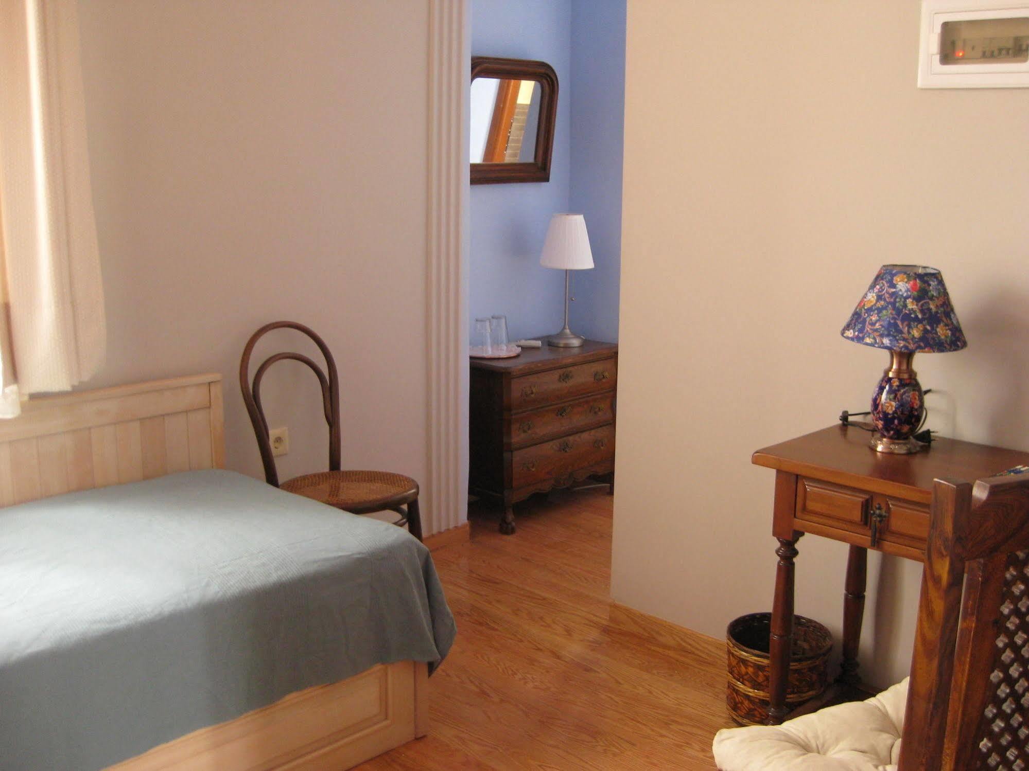 Traditional Hotel Ianthe Vessa Екстер'єр фото